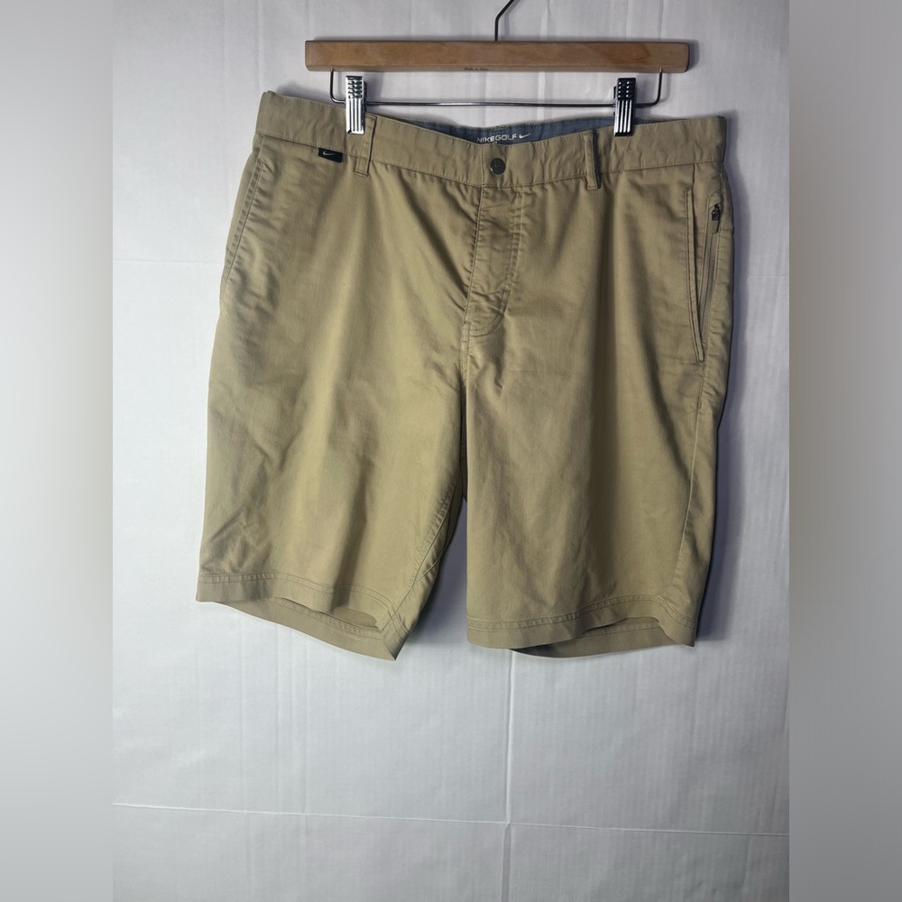 Nike Golf Modern Fit Chino Shorts Beige Sz 34